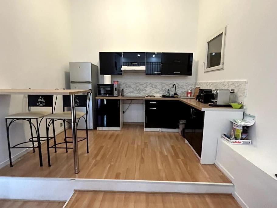 Charmant Studio Avec Mezzanine Ницца Экстерьер фото